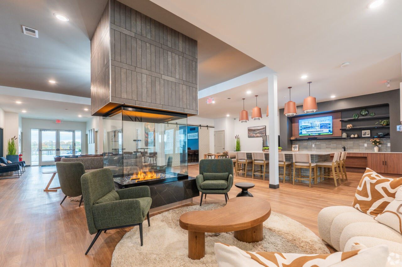 Luxury Apartments in Cranberry Township Reserve at Cranberry Springs